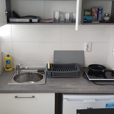 Cinema House Single & Double Rooms & Studio Apartments Pula Bagian luar foto